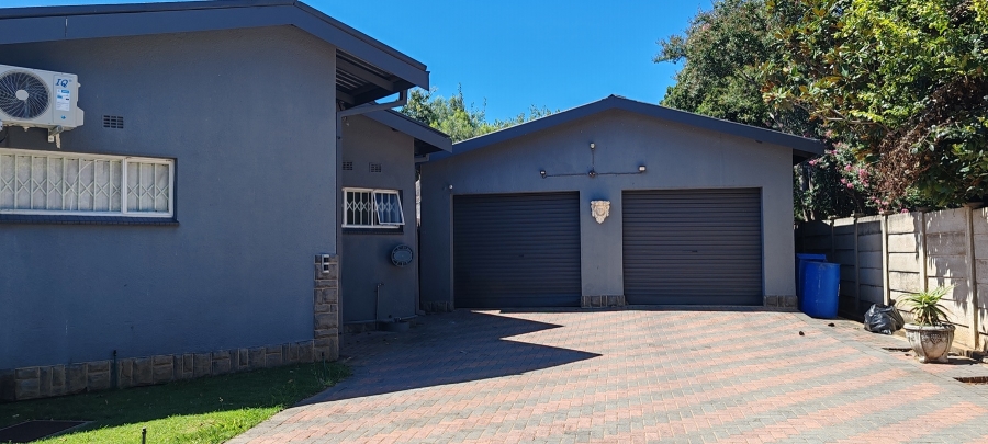 5 Bedroom Property for Sale in Parys Free State